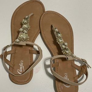 Candies Cream and White floral thong sandals  7/8